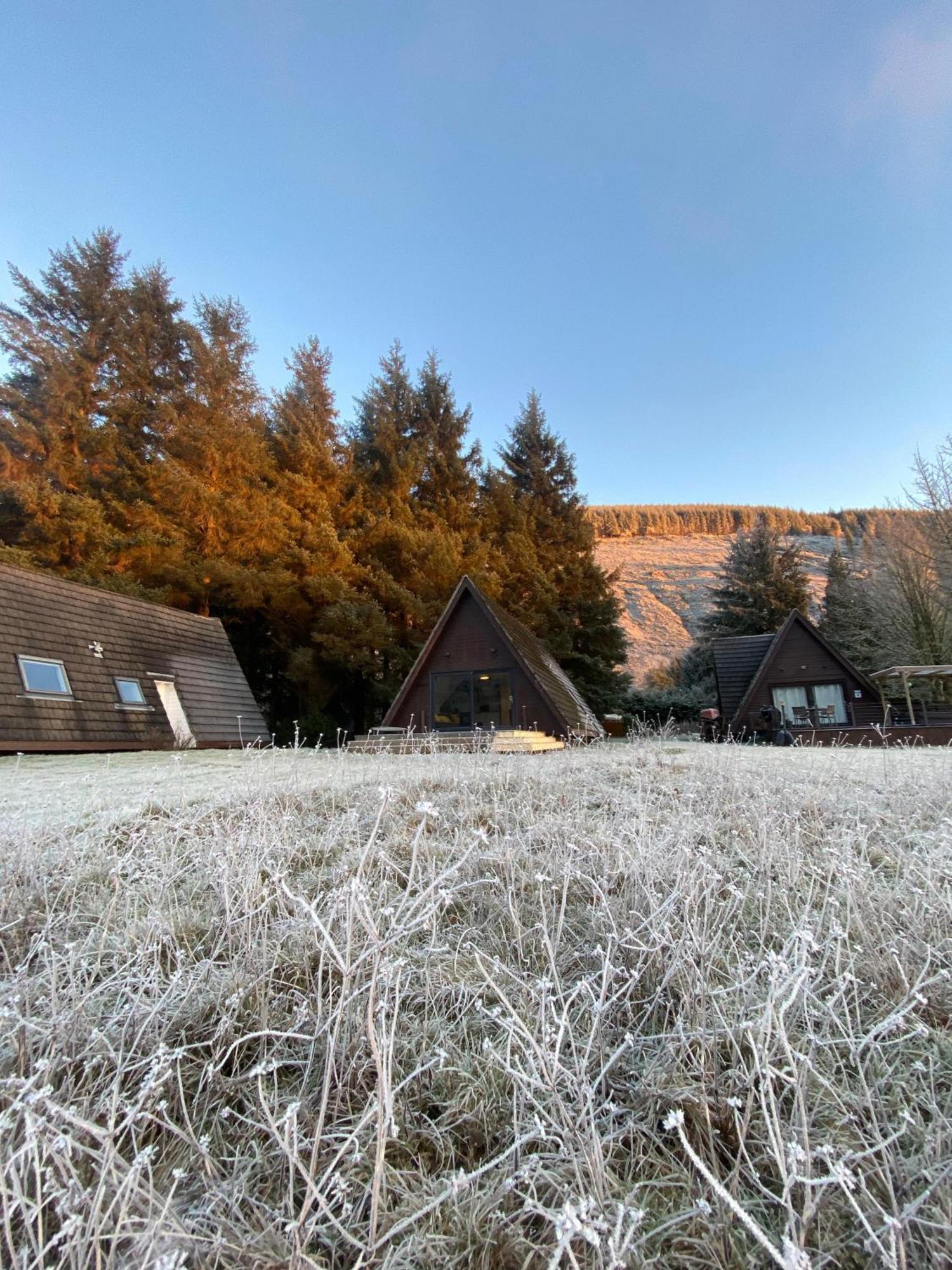 The Triangle Lodge Invergarry Exterior foto